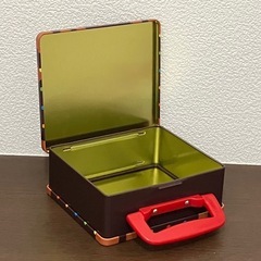 缶のケースの画像