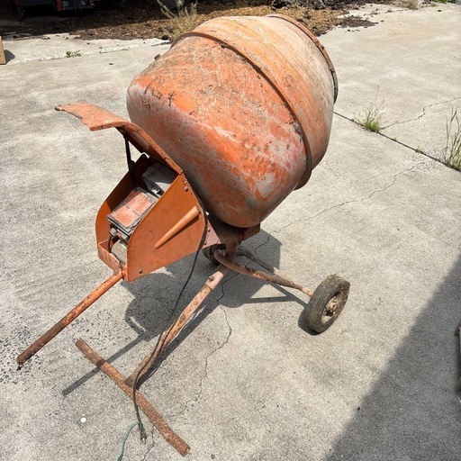 コンクリートミキサー