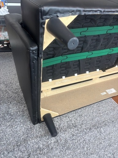 IKEA レザーソファー　黒色