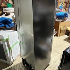 ２０２４年製　パナソニック　冷凍冷蔵庫　２４８Ｌ　２ドア　右開き　ダークグレー　チルド＆野菜ケース　AGバイオ抗菌脱臭　省エネ　ＮＲ－Ｂ２５２Ｔの画像