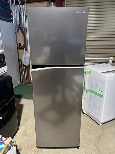 ２０２４年製　パナソニック　冷凍冷蔵庫　２４８Ｌ　２ドア　右開き　ダークグレー　チルド＆野菜ケース　AGバイオ抗菌脱臭　省エネ　ＮＲ－Ｂ２５２Ｔ