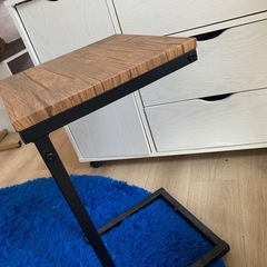 美品　カフェテーブルの画像