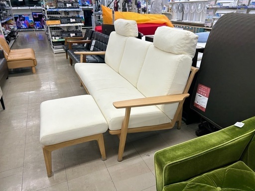 カリモク ショップ 3人掛けソファー ヘッドレスト・オットマン付