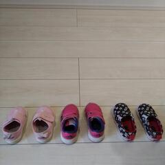 女の子用　サンダル　スニーカーセットの画像