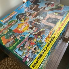 新品未開封！アニア　アニマルアドベンチャー　合体！ジャングルツリーの画像