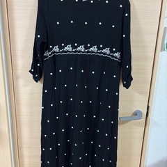 美品✨刺繍✻*˸ꕤ*˸*⋆ワンピースの画像