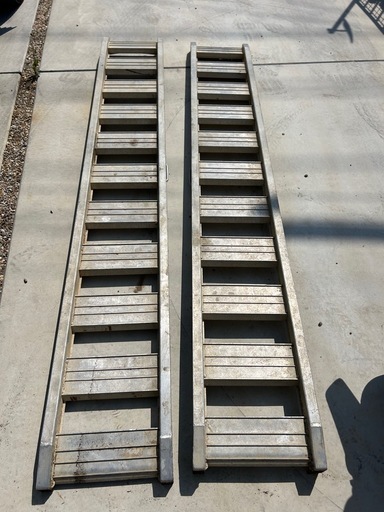 アルミブリッジ