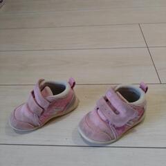 女の子用　スニーカーの画像