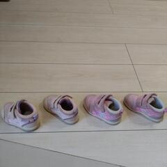 女の子用　スニーカーの画像