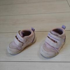 女の子用　スニーカーの画像