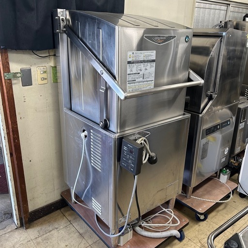 5822 ホシザキ　食器洗浄機　JWE-580UB 50Hz専用 2009年製