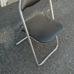 折り畳みパイプいす　お買い得の画像