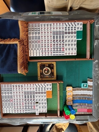 全自動麻雀卓アモスコング