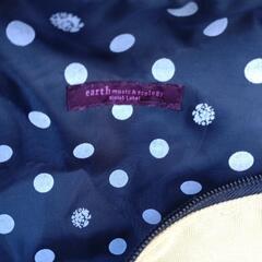 OUTDOOR × earth  ショルダーバックの画像