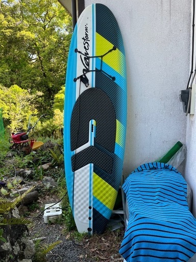 新品未使用のsup ボードとカバーとパドル