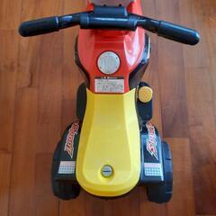 おもちゃのバイクの画像