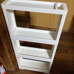 中古キッチンラック　隙間収納　ホワイト白の画像