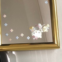 キティ ちゃん　鏡の画像