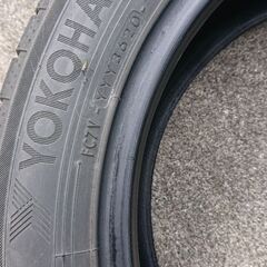 ﾖｺﾊﾏ ﾌﾞﾙｰｱｰｽGT 185/55-16 中古ﾀｲﾔ4本ｾｯﾄの画像