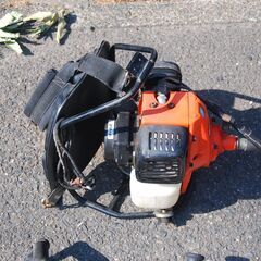 背負い式刈払い機　共立RME315B  排気量30.5cc　大排気量パワーあります。の画像