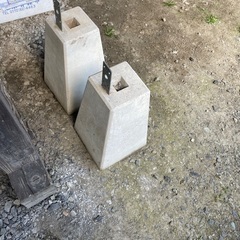 羽根付き　束石　300 2個の画像