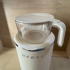 【決まりました】米びつ　UFORU 10キロ　ボタン押しタイプ　の画像