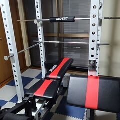 バーベルセット、パワーラック、多機能ベンチの画像