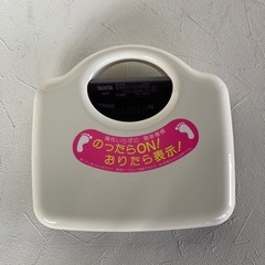 TANITA 体重計の画像