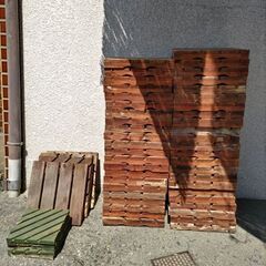 ウッドデッキ　パネル　木製タイル　ラティス　フェンス　ガーデニングの画像