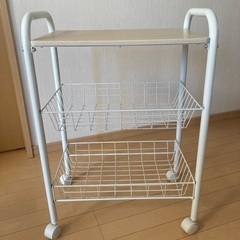 美品です！キャスター付きキッチンワゴン