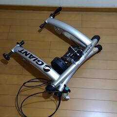 GIANT 固定式ローラー台の画像