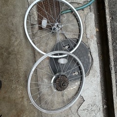 折りたたみ自転車　ホイールとスプロケ6速