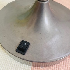 自立式間接照明の画像
