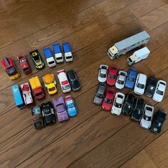 トミカ&ミニカー32台セット