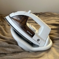 HITACHI アイロン