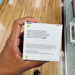 Apple AirPods 4th generation エヤ　ポード　25000円 - その他