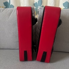 ボクシングパンチングミットの画像