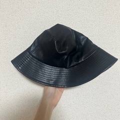帽子 バケハ 黒 フェイクレザー