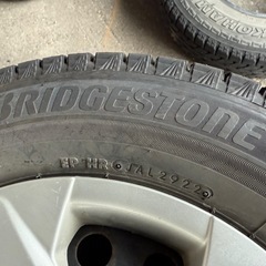 Bridgestone　ブリヂストン　スタッドレス　ブリザック VRX3 2022年製4本セット　175 70 14の画像