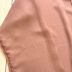 ピンクブラウスの画像