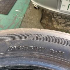 夏タイヤ 215/55R17 ４本セット(2本2本でメーカー・年式が違う)の画像