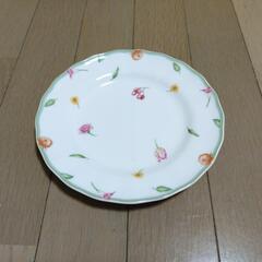 Noritake ケーキ皿セットの画像