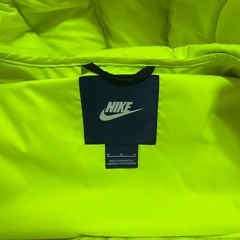 NIKE ダウンジャケットの画像