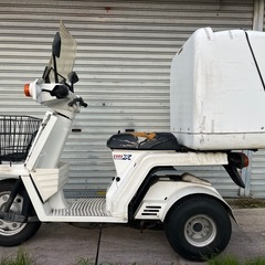 【ジャンク】HONDA GYRO X TD01 鍵無し 始動未確認 現状車 販売証明書有り 部品取り 宅配ボックス 3輪 ジャイロ ジャンクヤード 掘り出し物の画像