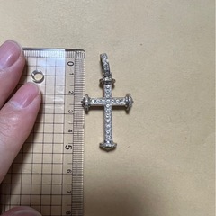 定価90万 ホワイトゴールド クロスペンダントの画像