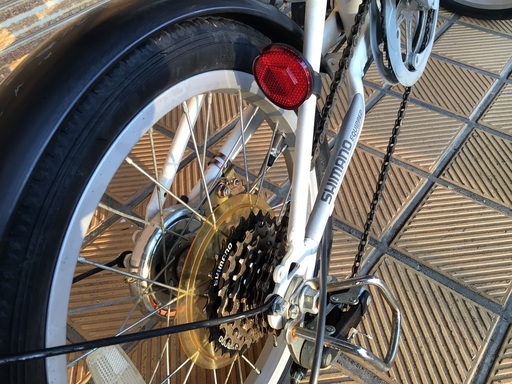 シマノ6段変速　折りたたみ自転車　16インチ