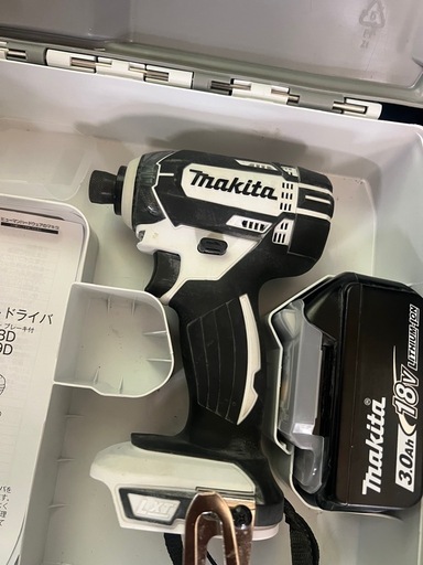 Makita インパクトドライバ