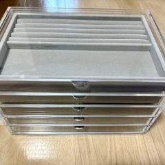 無印良品 重なるアクリルケース＆ベロアケース