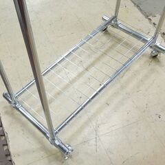 2連ハンガーラック ネット棚付き 幅105cm 高さ117～182cm 業務用 ブティックハンガー キャスター付き 高さ調整可能 札幌市東区 新道東店の画像