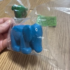 daisuke kondo ガチャガチャ　2点セット　ゾウとブラキオサウルスの画像